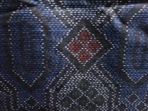 アンティーク　幾何学模様織り出し本場泥大島紬着物